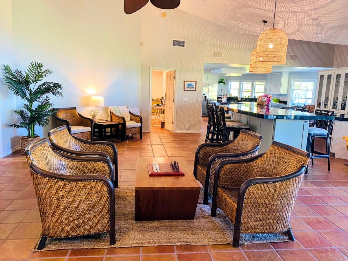Ohia Kona Estates - An All Suites B&B Kalaoa Bagian luar foto
